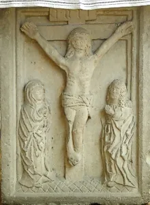 Altarsockel mit der Darstellung der Kreuzigung