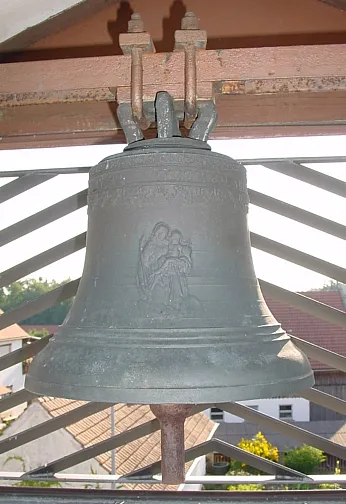 Die Glocke der Kapelle Hl. Familie in Hebersdorf