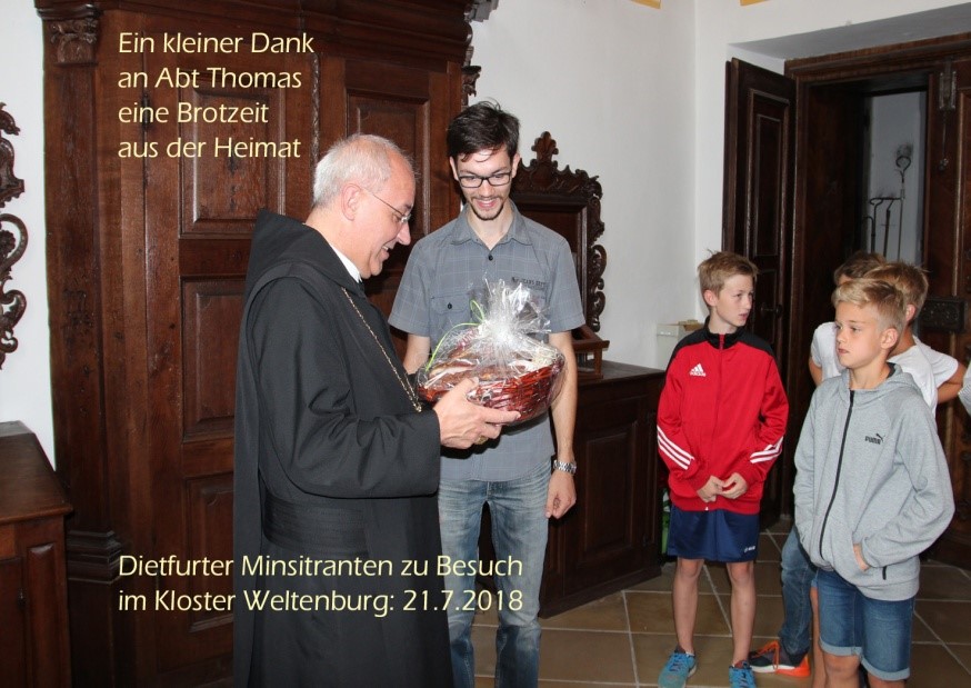 Ministranten im Kloster Weltenburg